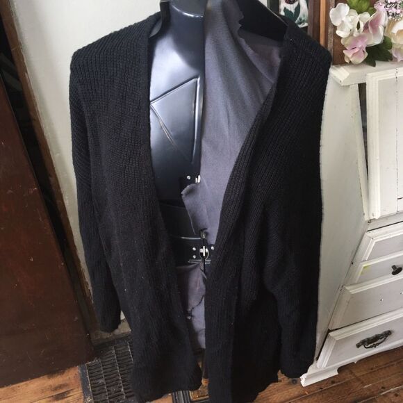 Lane Bryant 26/28 black lace up back long cardigan - Picture 1 of 3